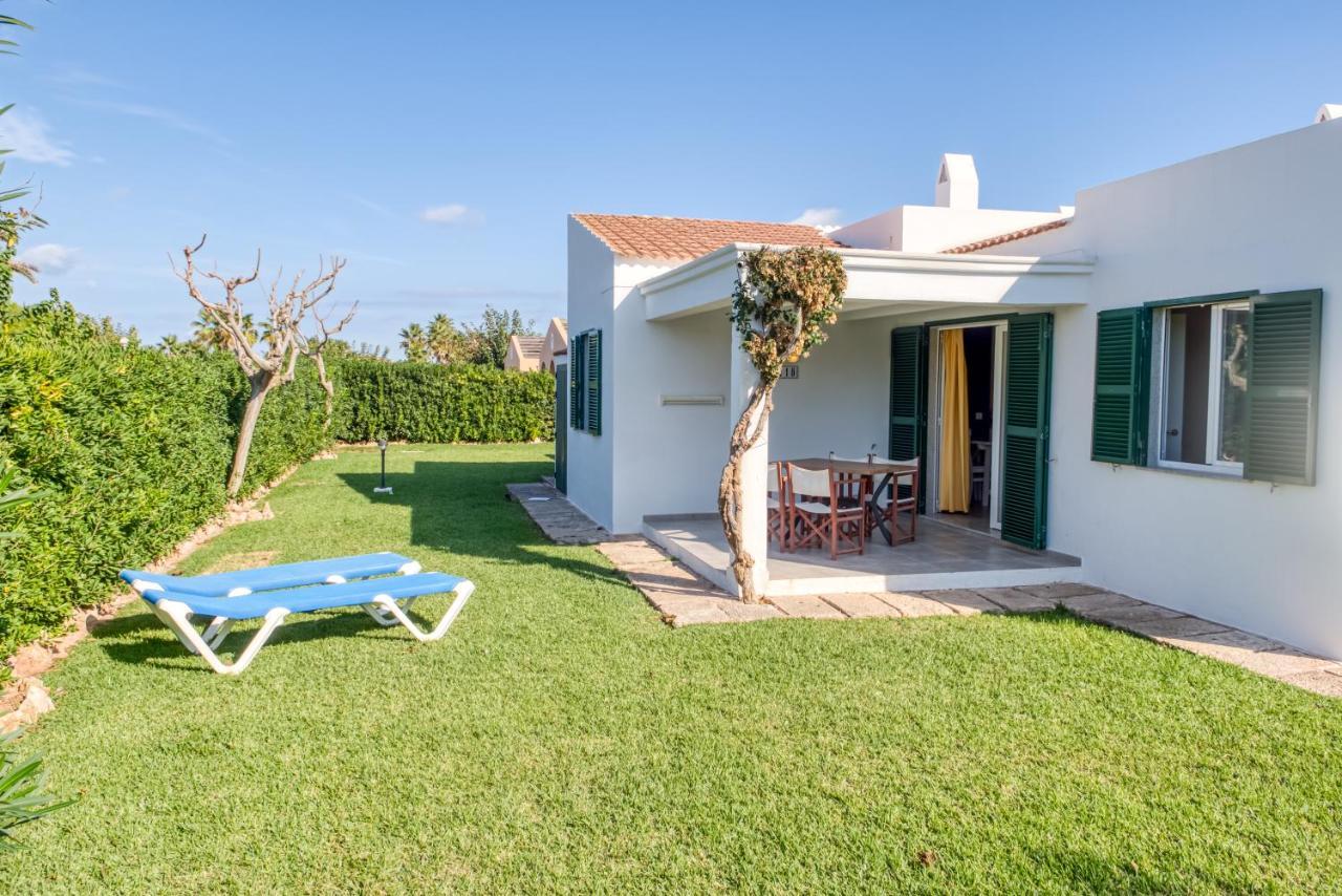 Apartamentos Las Golondrinas Cala' en Bosch Bagian luar foto